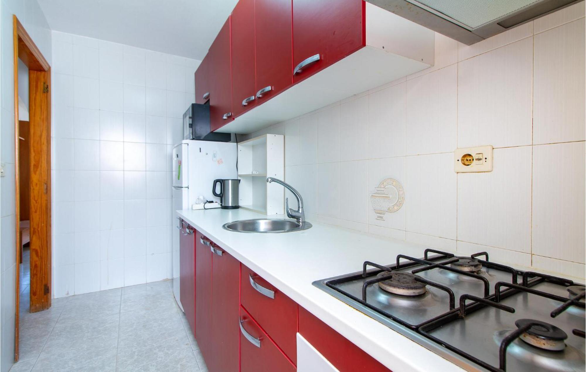 Cozy Apartment In 산페드로델피나타르 외부 사진